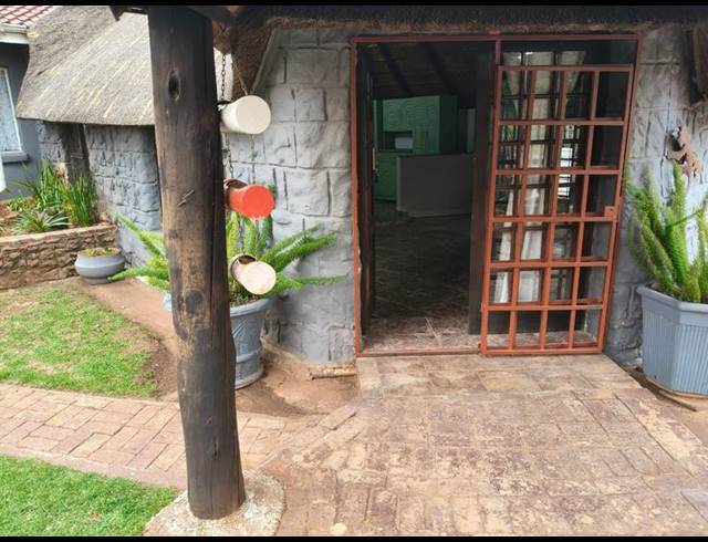 1 BEDROOM PROPERTY TO RENT IN STRUISBULT